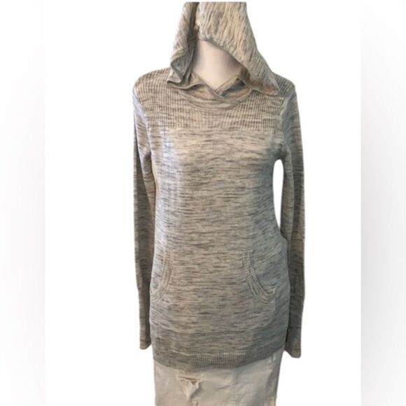 Dakini NWOT szXS heathered grey LS hoodie w/ front pockets & thumb hole sleeves - Picture 1 of 13